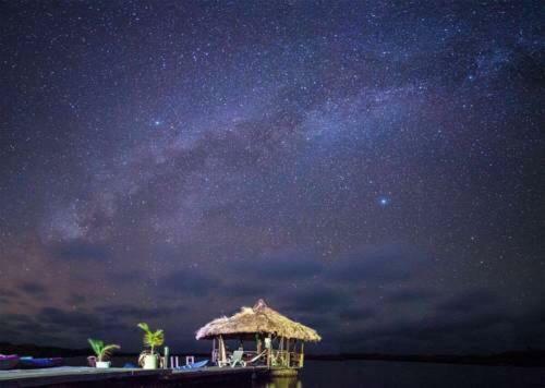 Hostel The Venue - Utila Exterior foto
