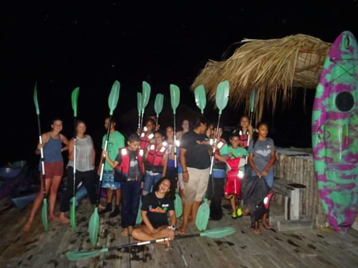 Hostel The Venue - Utila Exterior foto